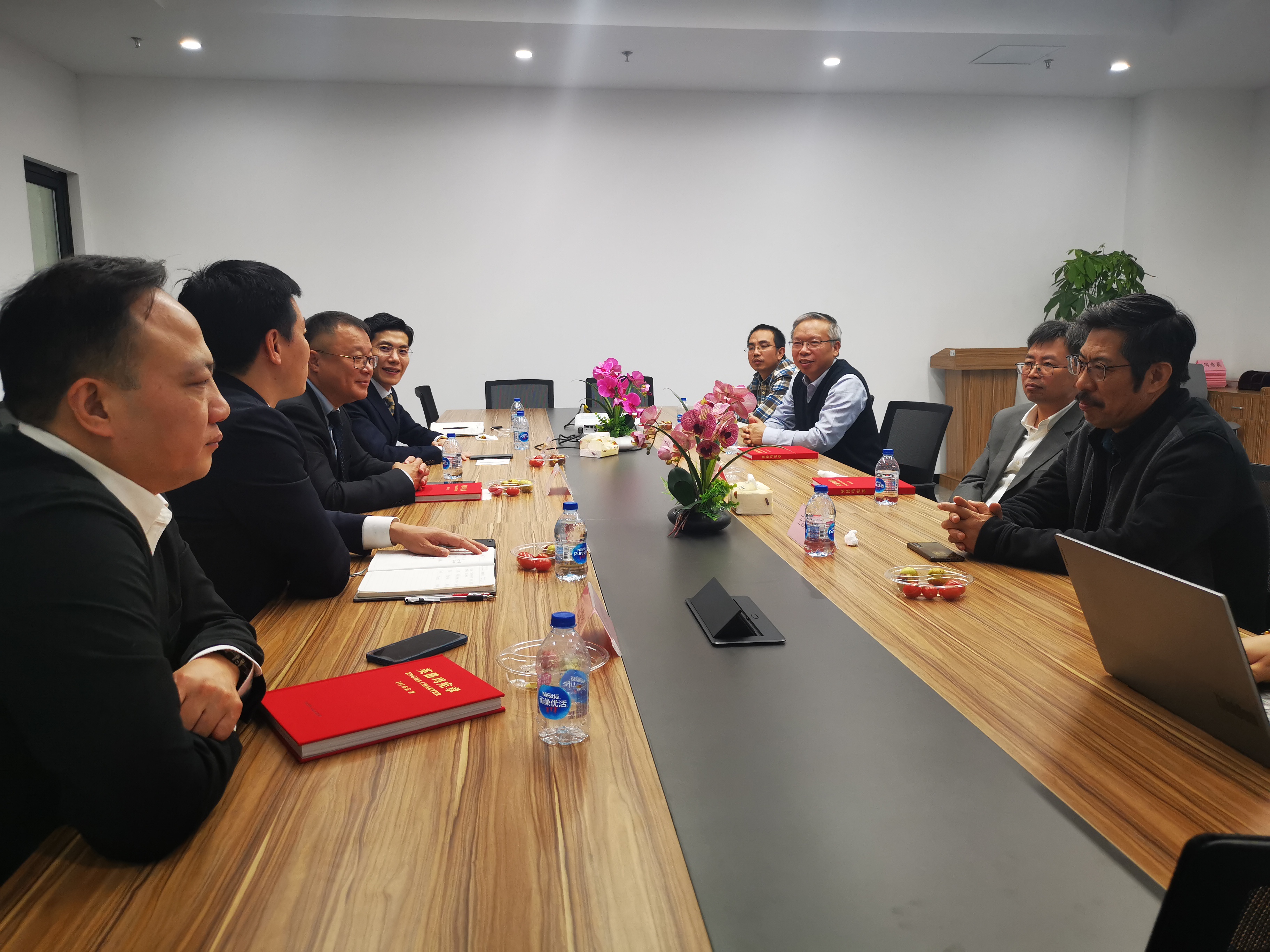 1665738764941363.jpg ecceb1f82cef92ac5fdc7674b1c0f86.jpg